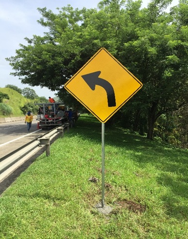 MAXIPISTAS DE PANAMA S.A AUTOPISTA COLÓN - imagen 2